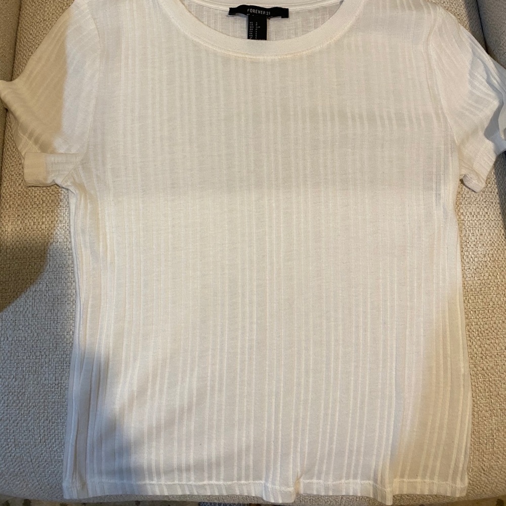 White ribbed see-through(ish) tee